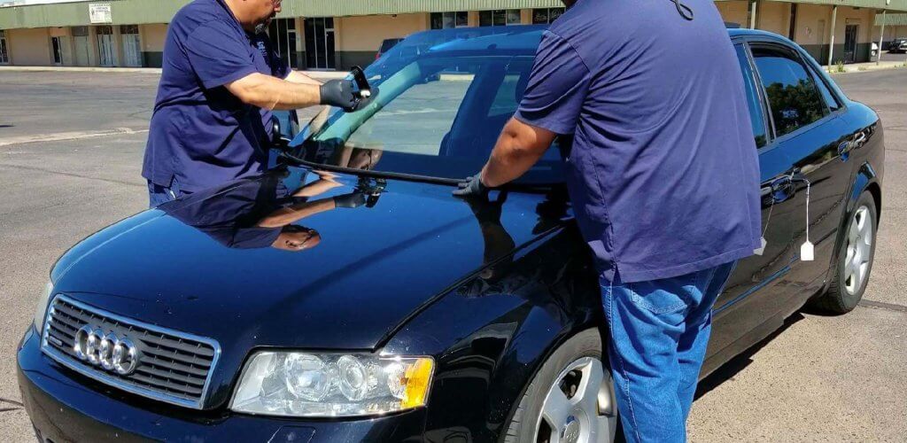 Phoenix AZ, Mobile Windshield Replacement & Repair Best Deal Auto Glass